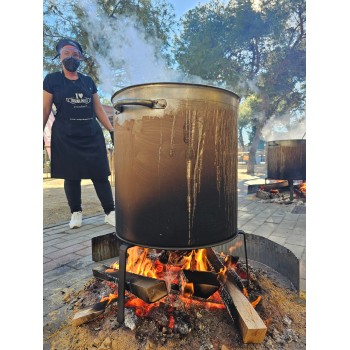 Marmite en aluminium avec couvercle