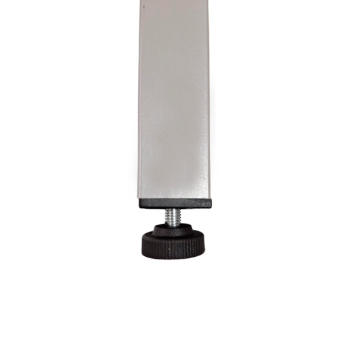 Niveleur carré déployé avec pied