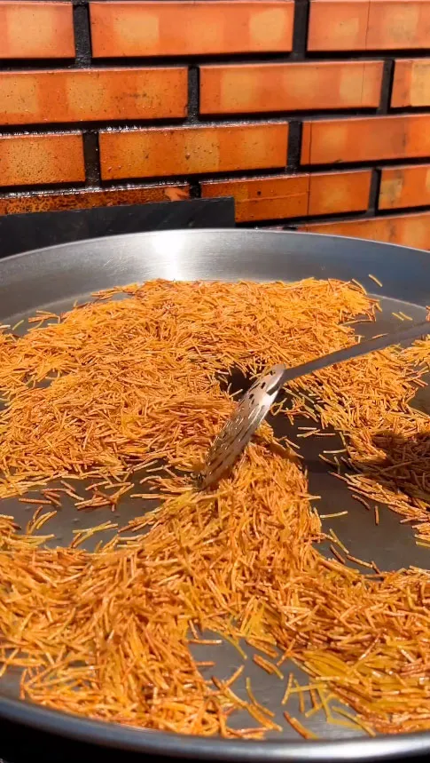 1.- Faire frire les nouilles