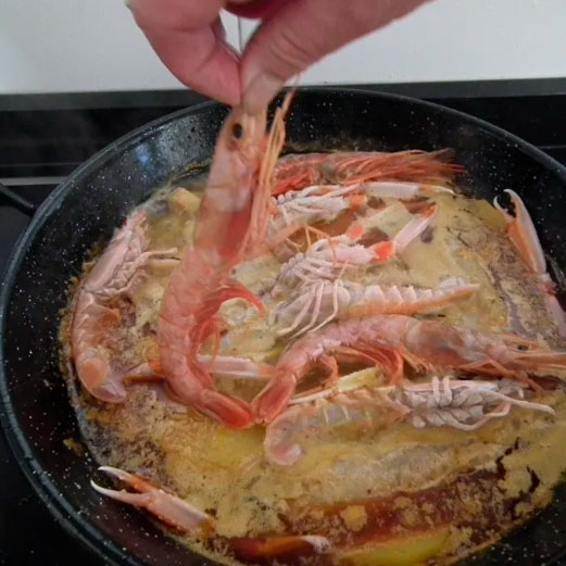 10 - Ajouter les crevettes et CUIRE !