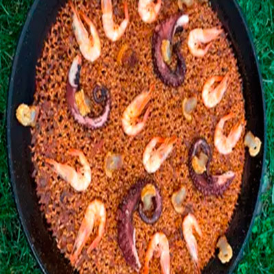 Recette de @cherenayuso : Paella au poulpe, aux crevettes et aux torreznos (lardons)