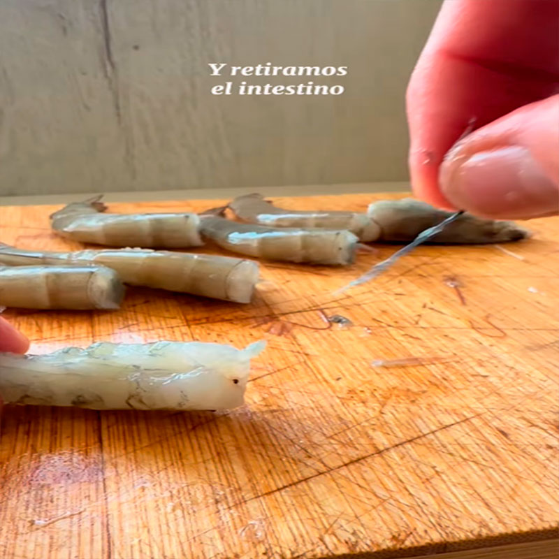 3.- Rétracter l'intestin