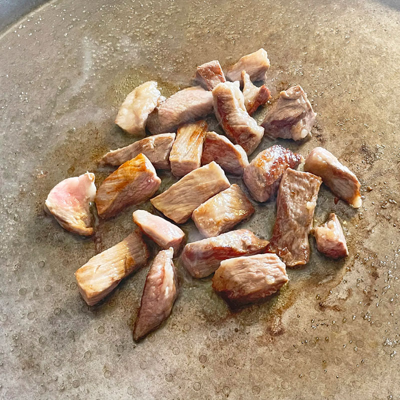 3.- Faire revenir la sauce secrète
