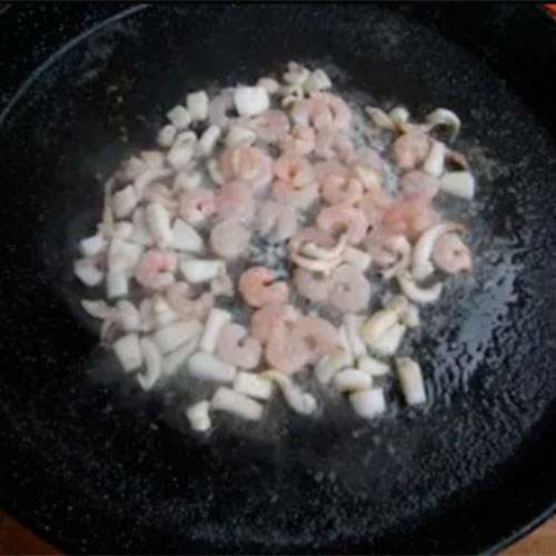 3 - Faire frire les crevettes