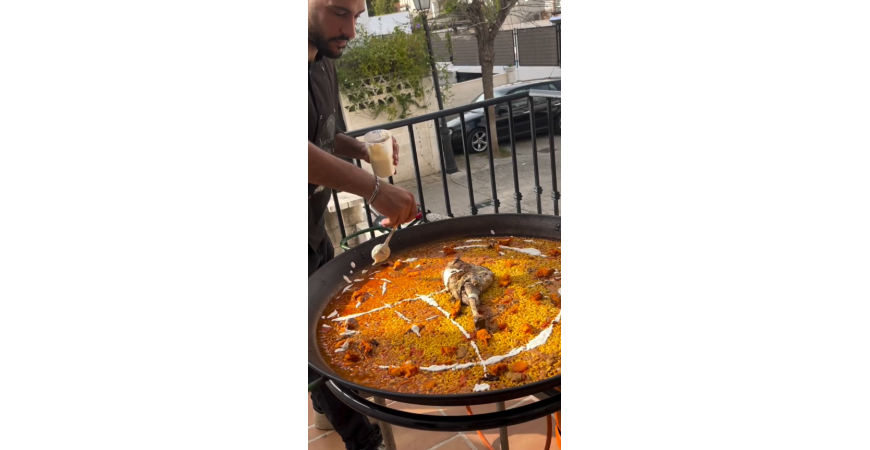 Recette de @laninavalenciana : Riz à l'épaule d'agneau, patate douce au four et aïoli à la poire