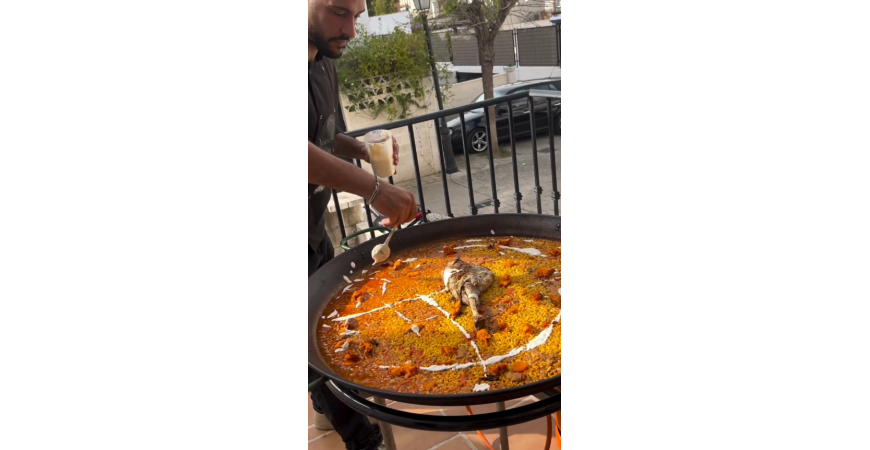 Recette de @laninavalenciana : Riz à l'épaule d'agneau, patate douce au four et aïoli à la poire