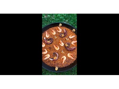 Recette de @cherenayuso : Paella au poulpe, aux crevettes et aux torreznos (lardons)