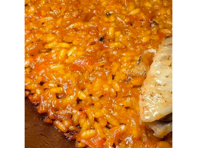Receta de @vadearroces: Arroz de alitas de pollo al ajillo