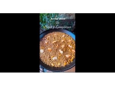 Recette de @fanaticook: Riz sec aux seiches et crevettes