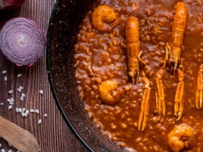Recette de @cocinandoparati10 : Riz crémeux aux écrevisses, gambas et seiche